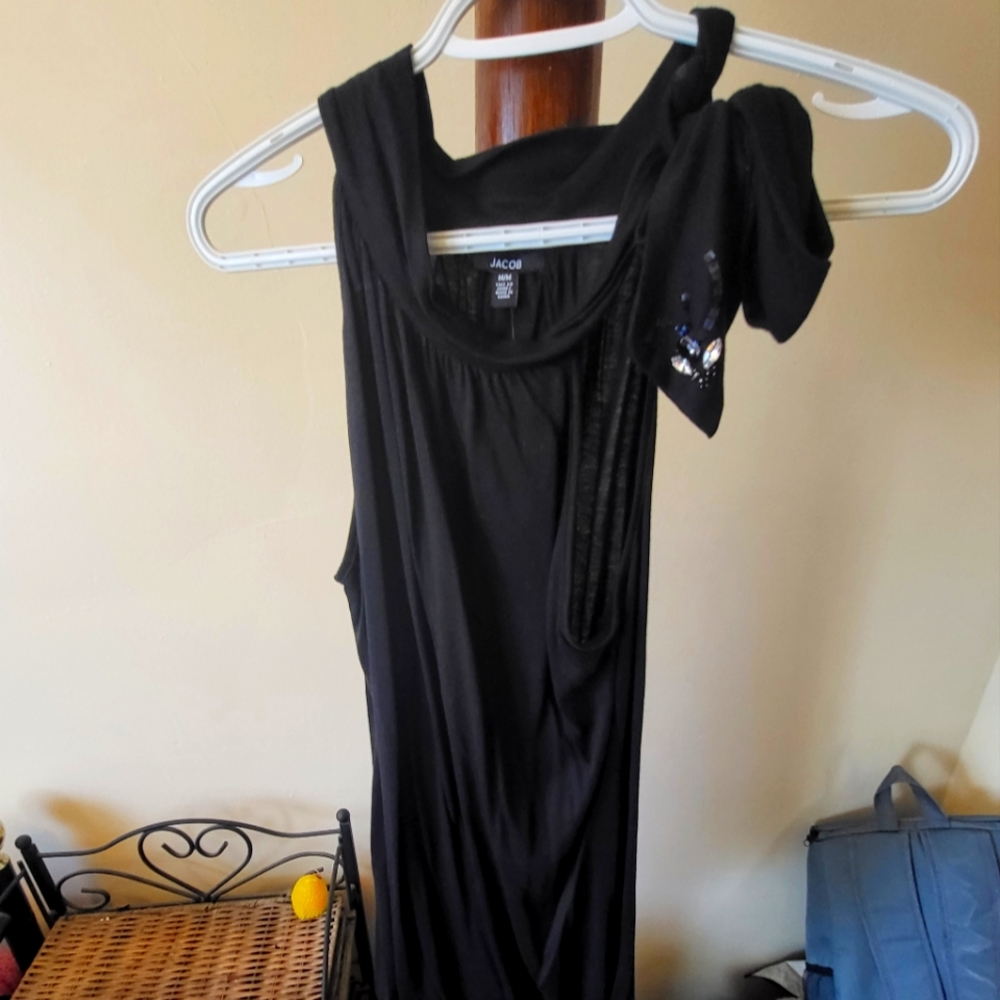 Sleeveless blouse